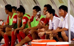 Tin nóng bóng đá sáng 9/1: “Đàn em” Công Vinh “nổi loạn”