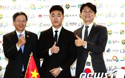 Ra mắt ở Hàn Quốc, Xuân Trường được chào đón như sao lớn