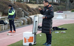 HLV Gangwon chỉ ra điểm yếu của Xuân Trường