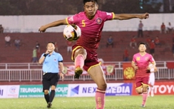 Sao V-League lập siêu phẩm khó tin