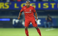 Tin nóng bóng đá tối 18/4: Công Vinh nổ bom tấn 20 tỷ