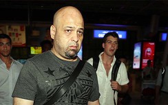 Võ sư Flores nổi điên, đòi ăn thua với Cung Lê