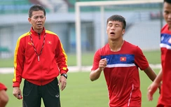 HLV Hoàng Anh Tuấn nói một câu, cầu thủ U18 Việt Nam xấu hổ