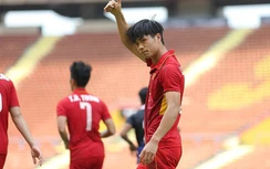 Lập cú đúp, Công Phượng vẫn hứng mưa gạch đá vì chơi cá nhân