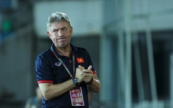 Tin bóng đá tối 15/9: Bầu Đức “tấn công” Gede; Neymar bị lên án