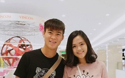 Sao U23 Việt Nam “phát hoảng” vì có quá nhiều fan nữ