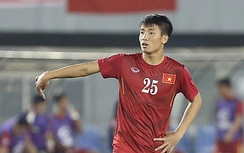 Màn tặng quà 8/3 gây bão của trung vệ U23 Việt Nam