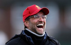 HLV Liverpool xát muối vào nỗi đau của MU