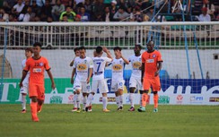 Công Phượng tinh quái, HAGL vào top 7