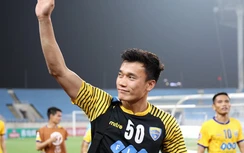 Vừa tái xuất, thủ thành Bùi Tiến Dũng đã đón tin cực vui