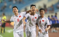 Lác mắt với tuyệt phẩm của Văn Hậu vào lưới Oman