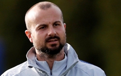 Trợ lý HLV Chelsea bị phạt gần 200 triệu vì khiêu khích Mourinho