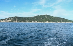 Gác đèn trên Đảo Mắt