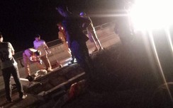 Nam thanh niên đâm vào cột mốc tử vong khi đi đám cưới về