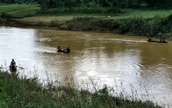 Hà Tĩnh: Cố qua cầu tràn, 3 mẹ con bị nước cuốn trôi