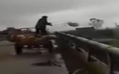 Hà Tĩnh: Phạt 5 triệu đồng người xả rác xuống sông