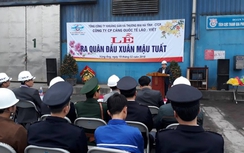 Khai xuân, cảng Vũng Áng bốc dỡ hơn 85.000 tấn hàng