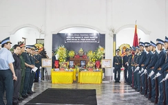 Nghẹn ngào lễ viếng 2 phi công hy sinh vụ máy bay rơi