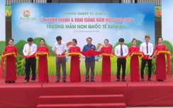 Lạ lùng lễ khai giảng năm học mới vắng bóng học sinh