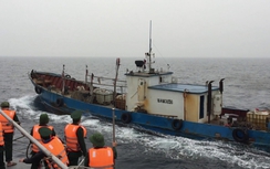 Xử lý tàu Trung Quốc xâm phạm biển Việt Nam thế nào?