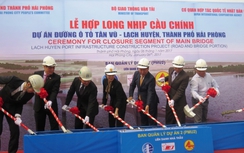 Hợp long cầu vượt biển dài nhất Đông Nam Á