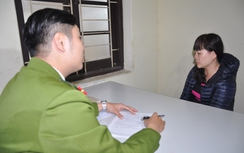 Quý bà "ôm" 2 kg ma túy đá trên xe khách bị bắt