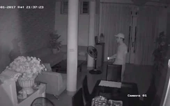 Mất tiền liên tục, chủ nhà lắp camera để bắt kẻ trộm