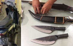 Hải Phòng: Thấy CSGT, côn đồ bỏ lại xe máy, súng, dao chạy trốn