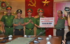 Thưởng nóng vụ bắt vận chuyển ma tuý trong bao gạo ở Hải Dương