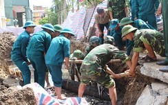 Tá hỏa phát hiện quả bom nặng 250kg khi đào móng nhà