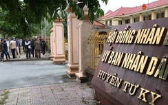 Hải Dương: "Côn đồ" quấy phá, người dân kéo đến UBND huyện cầu cứu