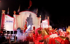 Vạn người dự lễ hội tôn vinh người khai sinh ra đất Hải Phòng