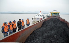 Bắt 1.000 tấn than bất hợp pháp tại cửa biển Hải Phòng