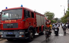 Cháy liên tiếp tại ngôi nhà 2 tầng, nhiều người hoảng loạn