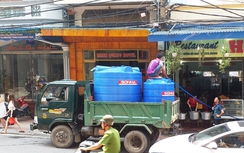 Đảo Cát Bà "quay quắt" vì thiếu nước ngọt, dân phải mua giá cao