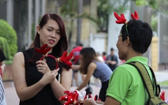 Giới trẻ Sài Gòn nô nức đón Noel