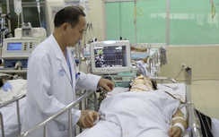 Bệnh nhân liệt hoàn toàn sau vụ TNGT giữa xe cấp cứu, xe ben