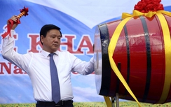 Bí thư Thăng đánh trống khai giảng tại trường Lương Thế Vinh