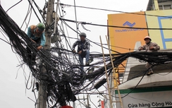 TP.HCM: Cháy đường dây điện, cả khu phố nháo nhào