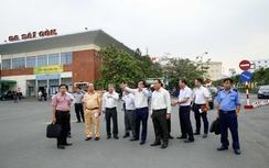 Đề nghị chạy lại tàu ngoại ô, đưa xe buýt tới ga tàu hoả