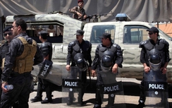 IS đánh bom lãnh sự quán Mỹ, 8 người thương vong