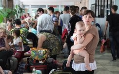 Hơn 800 nghìn người Ukraine trốn khỏi đất nước