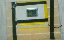 "Bom hẹn giờ" trên máy bay Pháp không có chất nổ