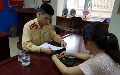 Đi ngược chiều cầu Nhật Tân: 1 chủ xe chưa trình diện