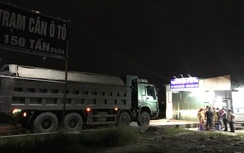 Bị CSGT xử lý, tài xế xe quá tải thi nhau gọi "cứu viện"