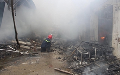 Thực hư cảnh sát PCCC có mặt chậm cả tiếng vụ cháy chợ Quang?