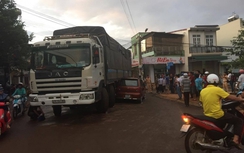 Xe tải gặp tai nạn kép, một người đàn ông nguy kịch