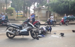 Qua đường bất cẩn, người đàn ông bị tông nhập viện