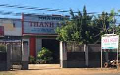 Nghi án cha giết con rồi uống thuốc diệt cỏ trong nhà nghỉ?