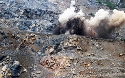 Nổ mìn khai thác đá, 2 người tử vong